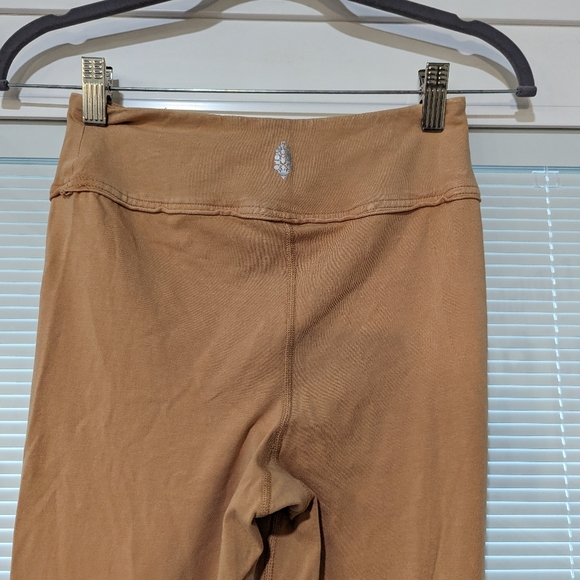 FP Movement Free People Hot Shot Kick Flare Leggings NEW without tags XS - Picture 5 of 7